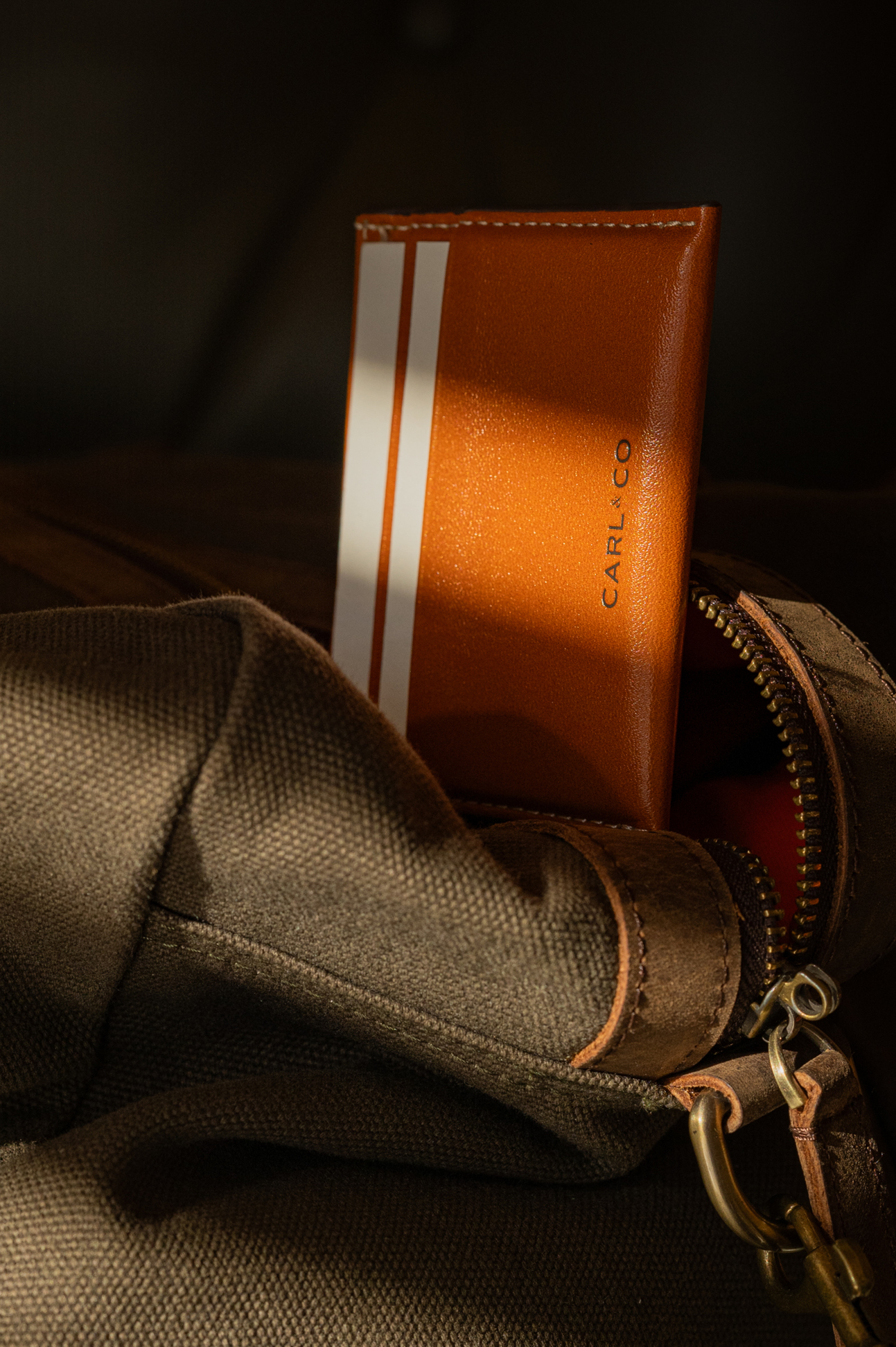 Studio Pona entwickelt das neue Erscheinungsbild der Marke Carl & Co Studio Pona entwickelt das neue Erscheinungsbild der Marke Carl & Co