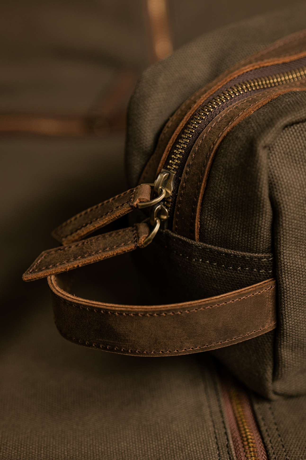 Studio Pona entwickelt das neue Erscheinungsbild der Marke Carl & Co Studio Pona entwickelt das neue Erscheinungsbild der Marke Carl & Co